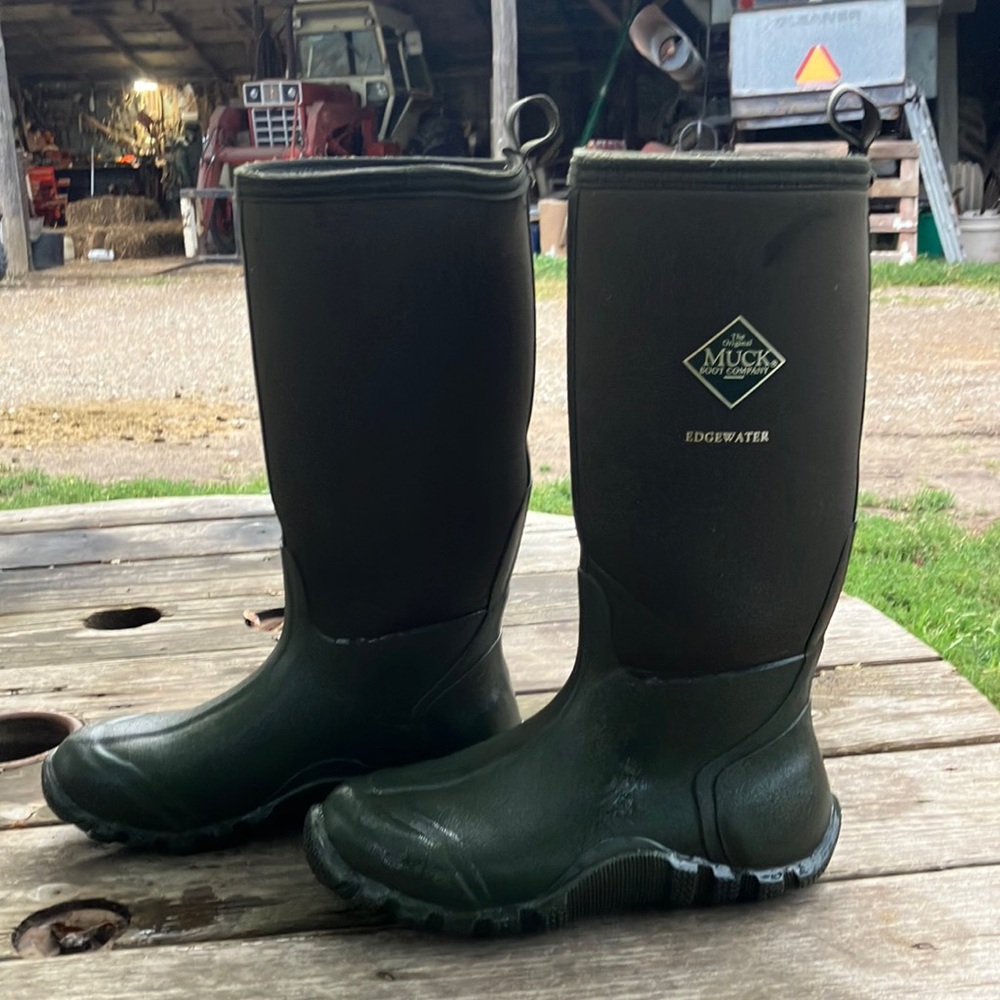 Edgewater Muck Boots